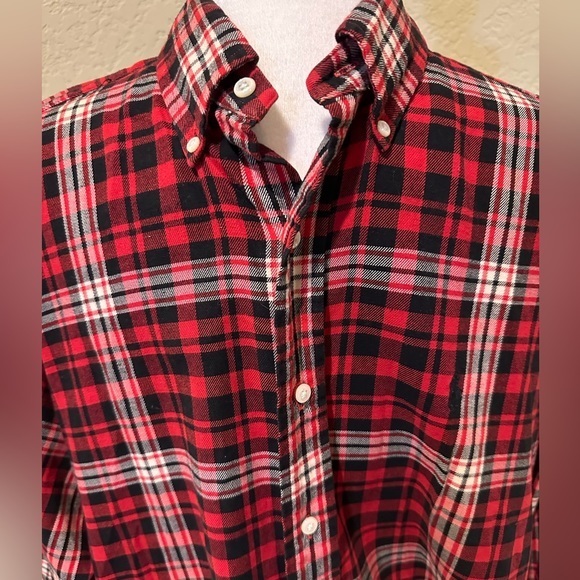 Ralph Lauren Blaire 100% cotton Red and‎ Black plaid button shirt Medium - Picture 3 of 7
